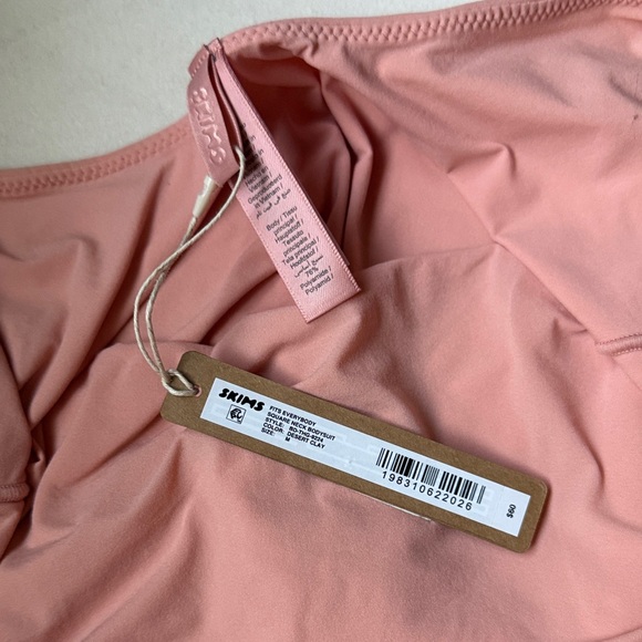 SKIMS Desert Clay (Peach) Bodysuit Size Medium - Picture 5 of 5